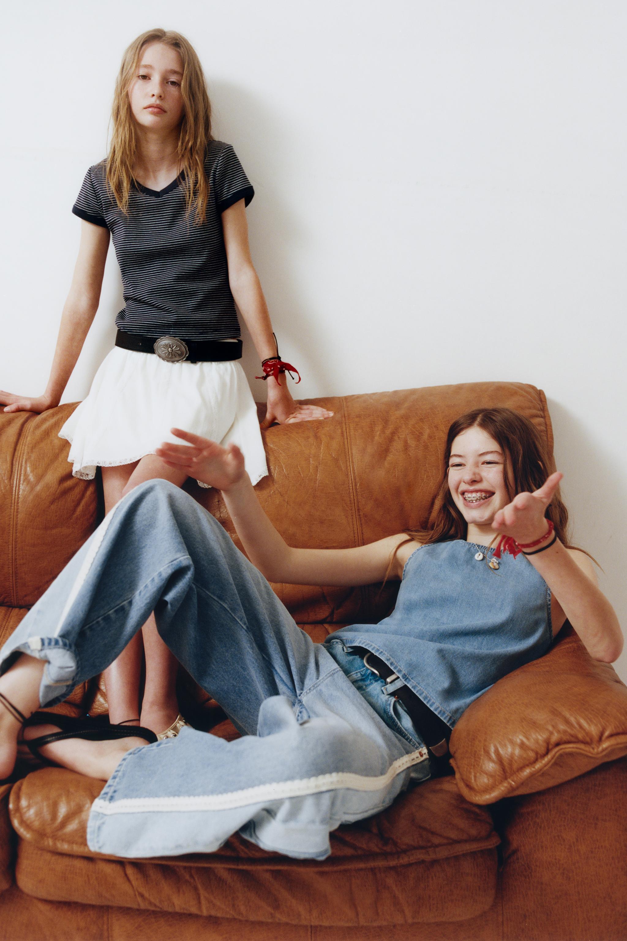 EMBROIDERED BALLOON JEANS